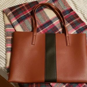 Vince Camuto tote